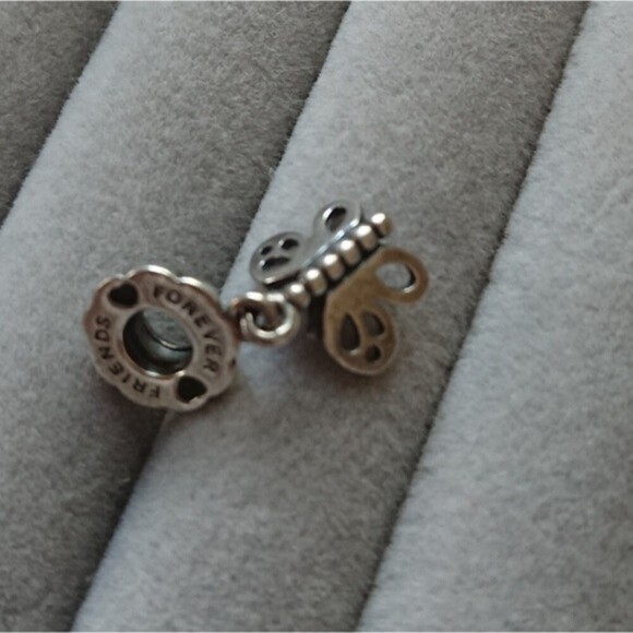 Pandora Friends Forever Butterfly Dangle Charm - Picture 8 of 8